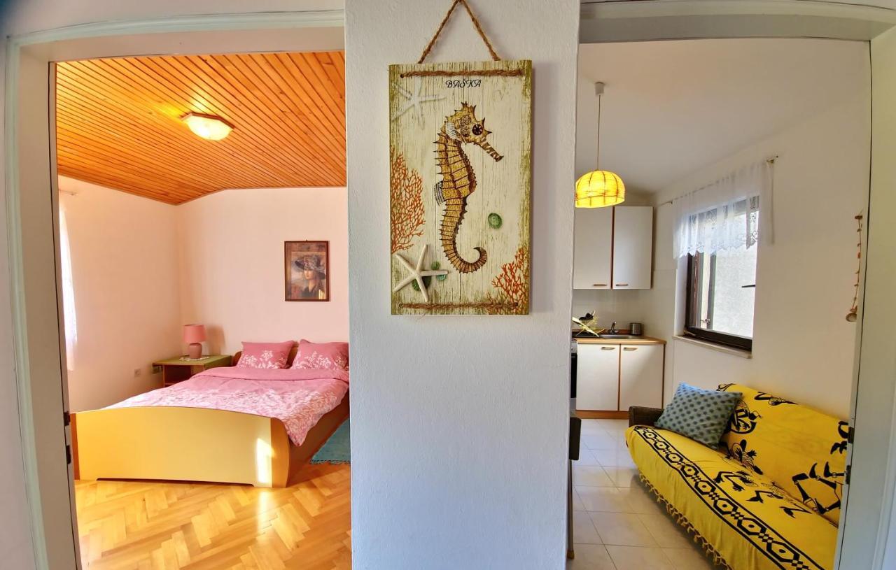 Swim And Climb Baska House - Island Krk *