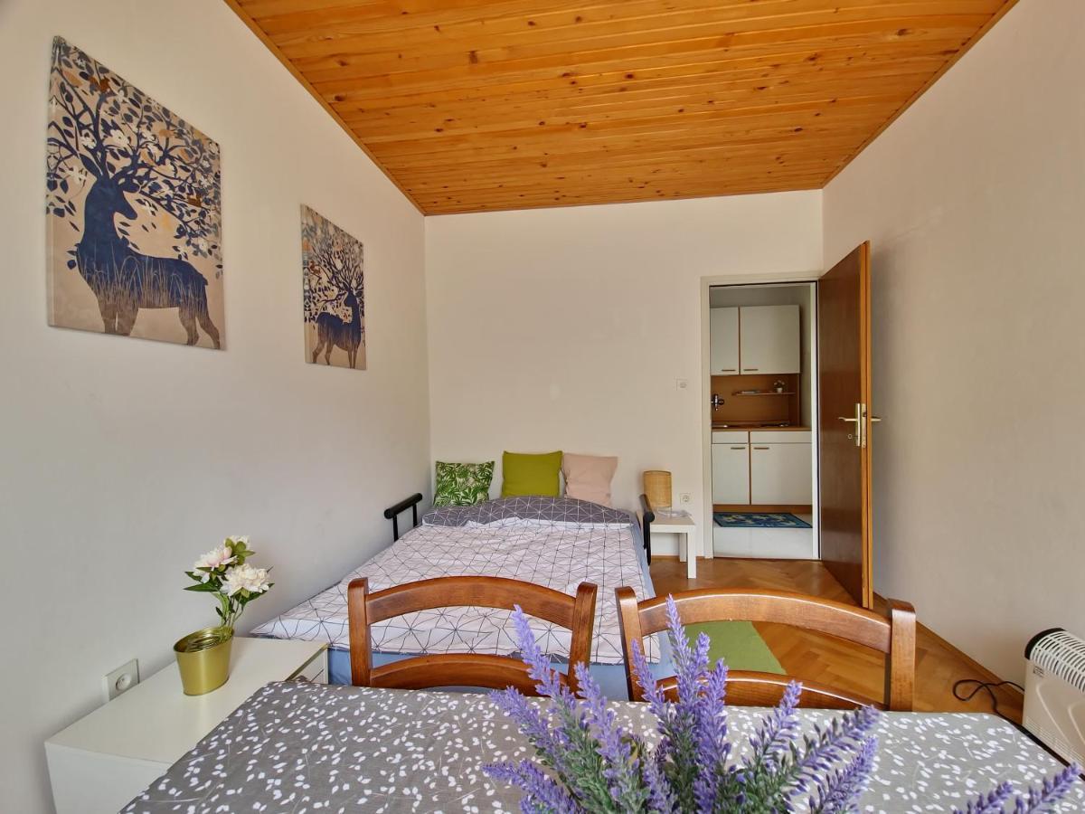 Swim And Climb Baska House - Island Krk Holiday home