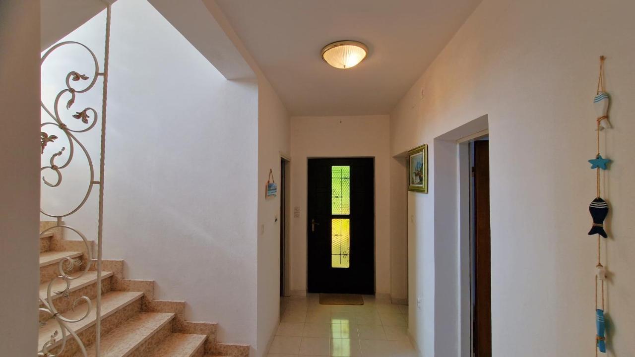 Swim And Climb Baska House - Island Krk Holiday home